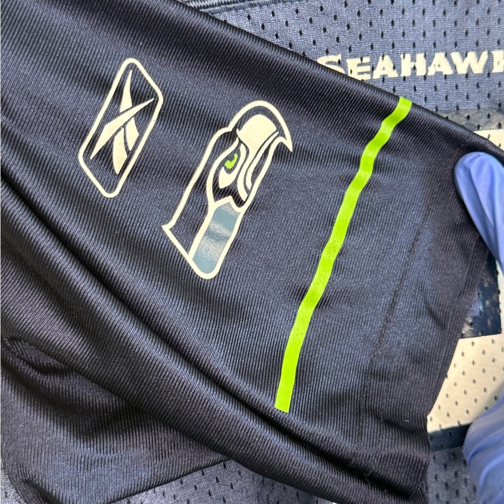 Seattle Seahawks Youth Hasselbeck NFL Jersey - Picture 7 of 10